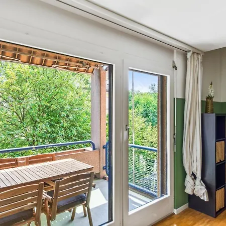 Cozy Close To The Center Of Forch アパート チューリッヒ