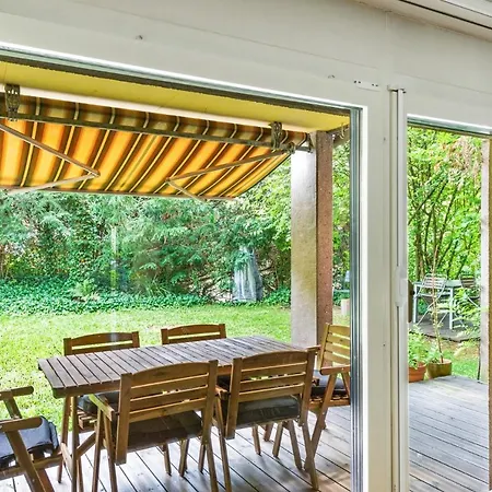 公寓 Cozy Close To The Center Of Forch *