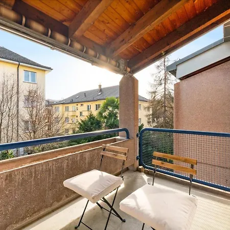 Cozy Close To The Center Of Forch