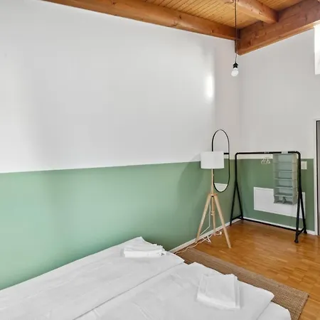 Cozy Close To The Center Of Forch *