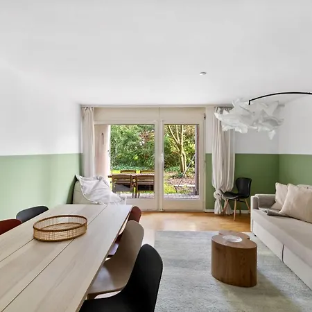 アパート Cozy Close To The Center Of Forch