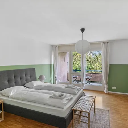 Cozy Close To The Center Of Forch *