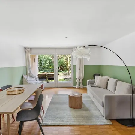 Apartament Cozy Close To The Center Of Forch Zurych