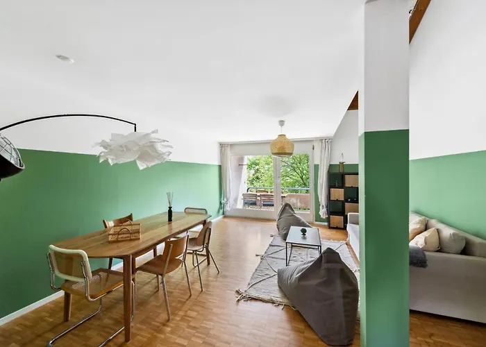 Cozy Close To The Center Of Forch Zurych