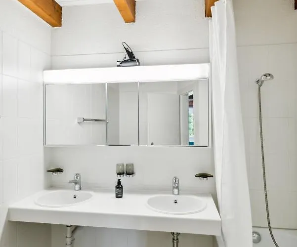 Cozy Close To The Center Of Forch Apartament