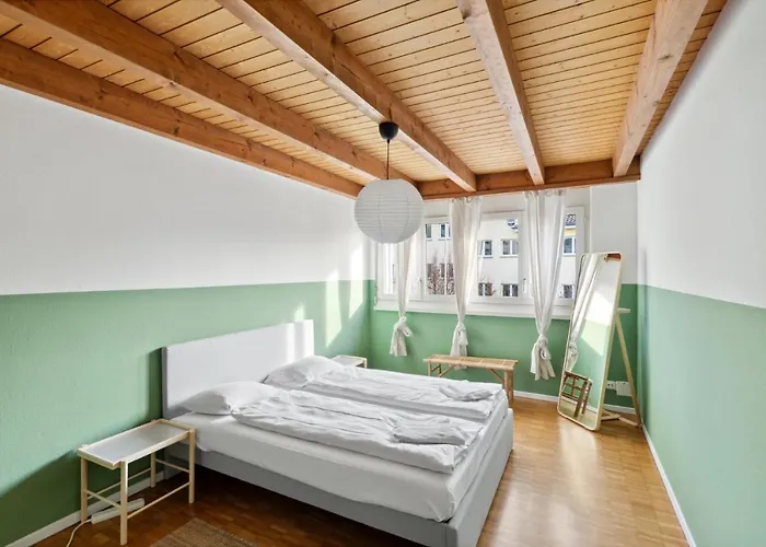 Cozy Close To The Center Of Forch Apartamento