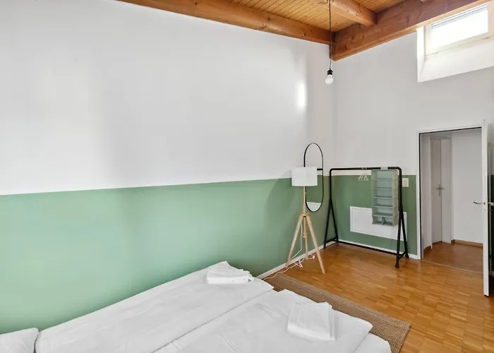 Cozy Close To The Center Of Forch *