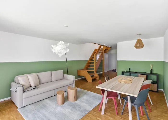 Apartament Cozy Close To The Center Of Forch *