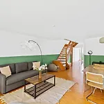 公寓 Cozy Close To The Center Of Forch *