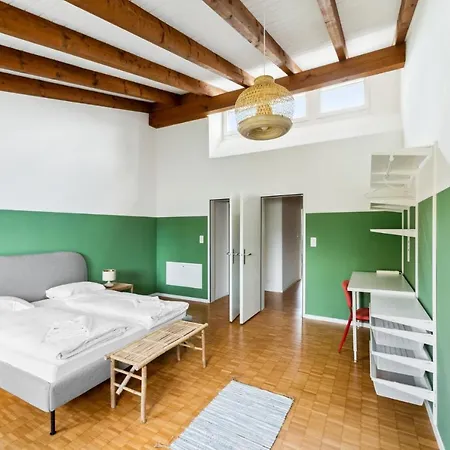 Cozy Close To The Center Of Forch