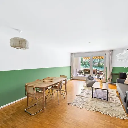 Cozy Close To The Center Of Forch アパート チューリッヒ