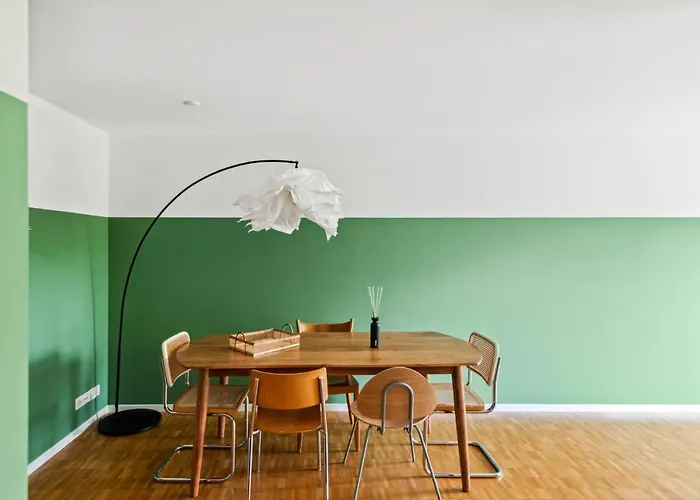 Cozy Close To The Center Of Forch