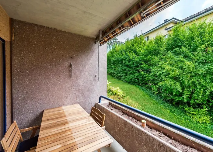 Cozy Close To The Center Of Forch *