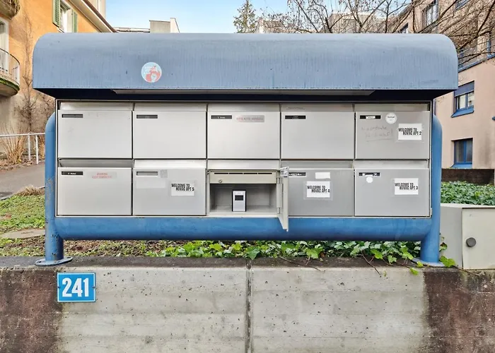 Cozy Close To The Center Of Forch *