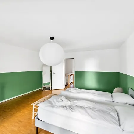 Cozy Close To The Center Of Forch Апартаменты *