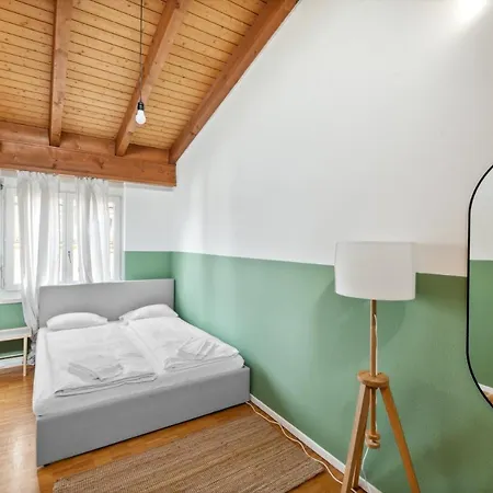 Апартаменты Cozy Close To The Center Of Forch