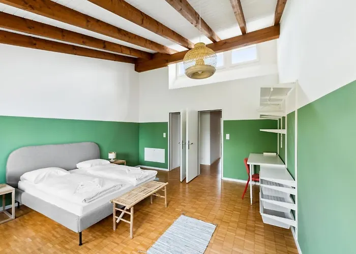 Cozy Close To The Center Of Forch