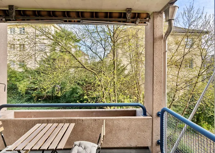 Cozy Close To The Center Of Forch